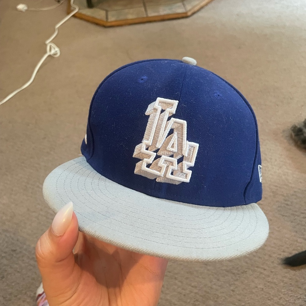 LA dodgers hat - Picture 1 of 6